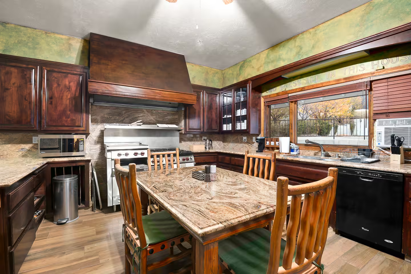 Commercial Kitchen